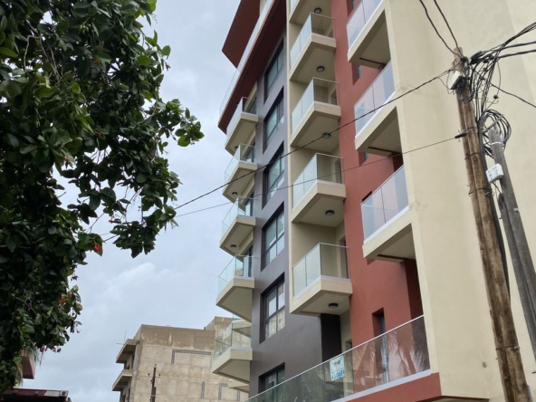 Appartement duplexe f5 de 225 m2 à louer à point E-IMG-7824