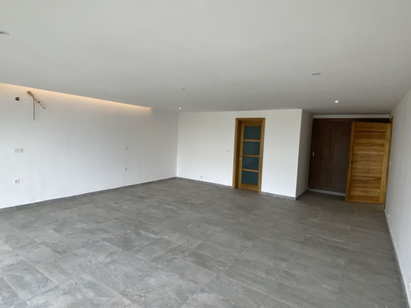 Appartement duplexe f5 de 225 m2 à louer à point E-IMG-7846