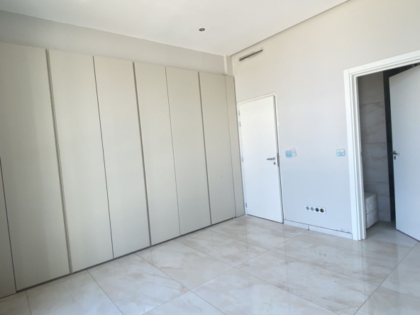 Appt 242 m2 à vendre Fann mermoz-IMG-0144