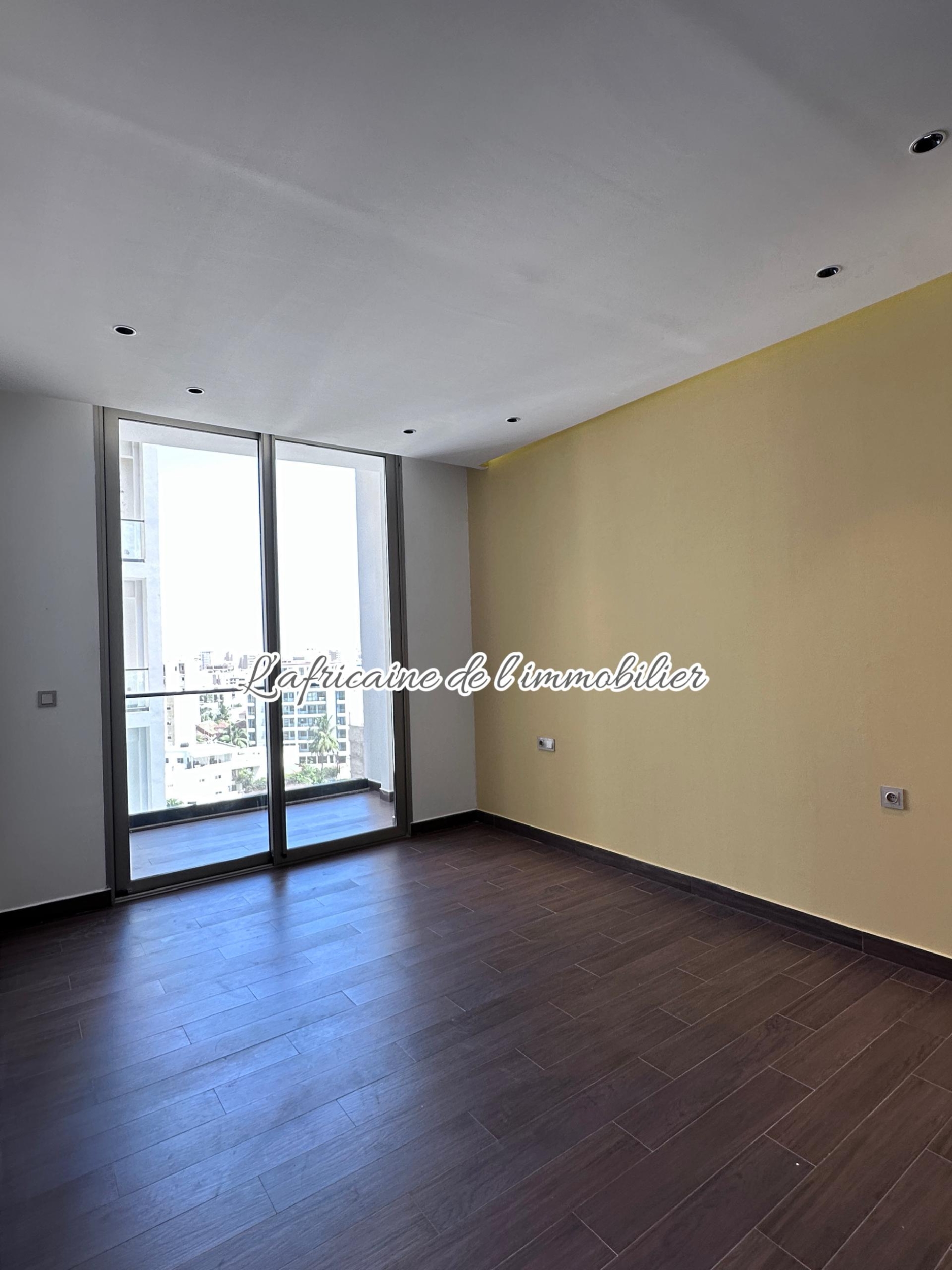 Chambre parentale - Appartement F3 à louer aux Almadies