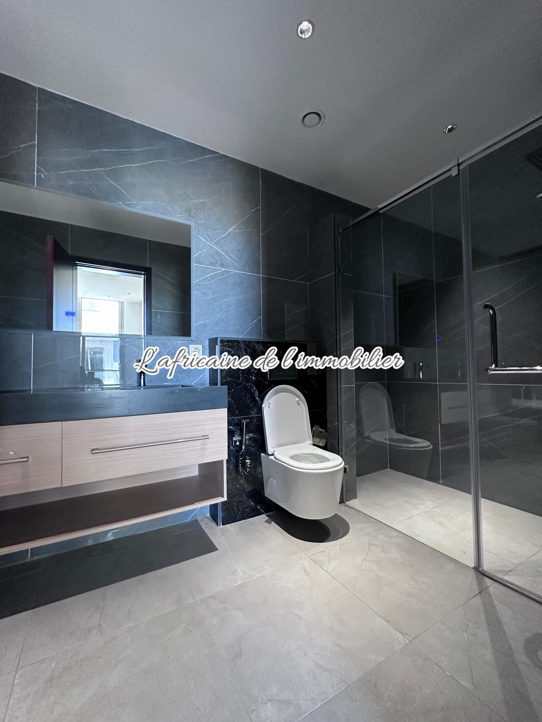 SDB parent - Appartement F3 à louer aux Almadies