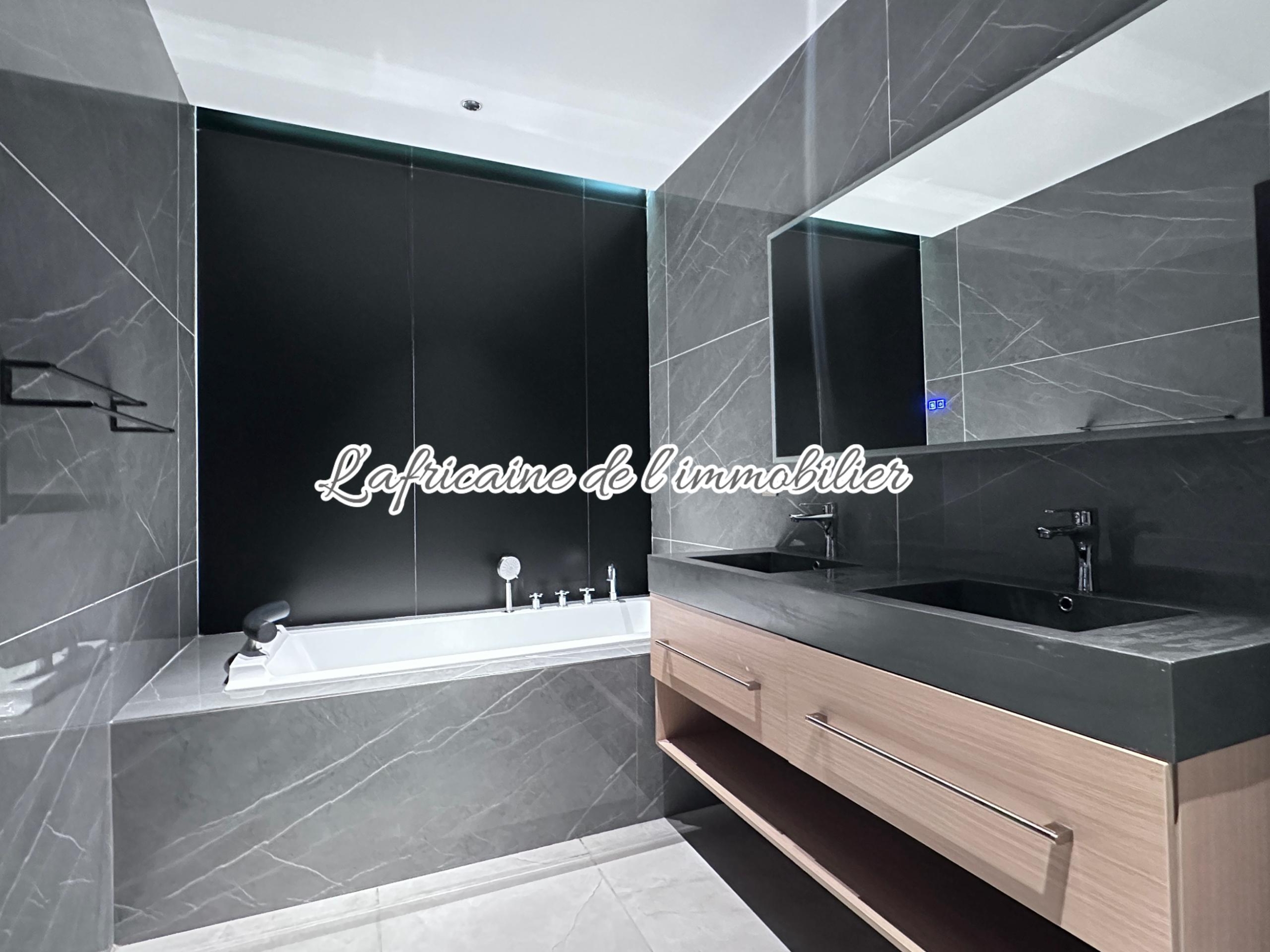 SDB parent - Appartement F3 à louer aux Almadies