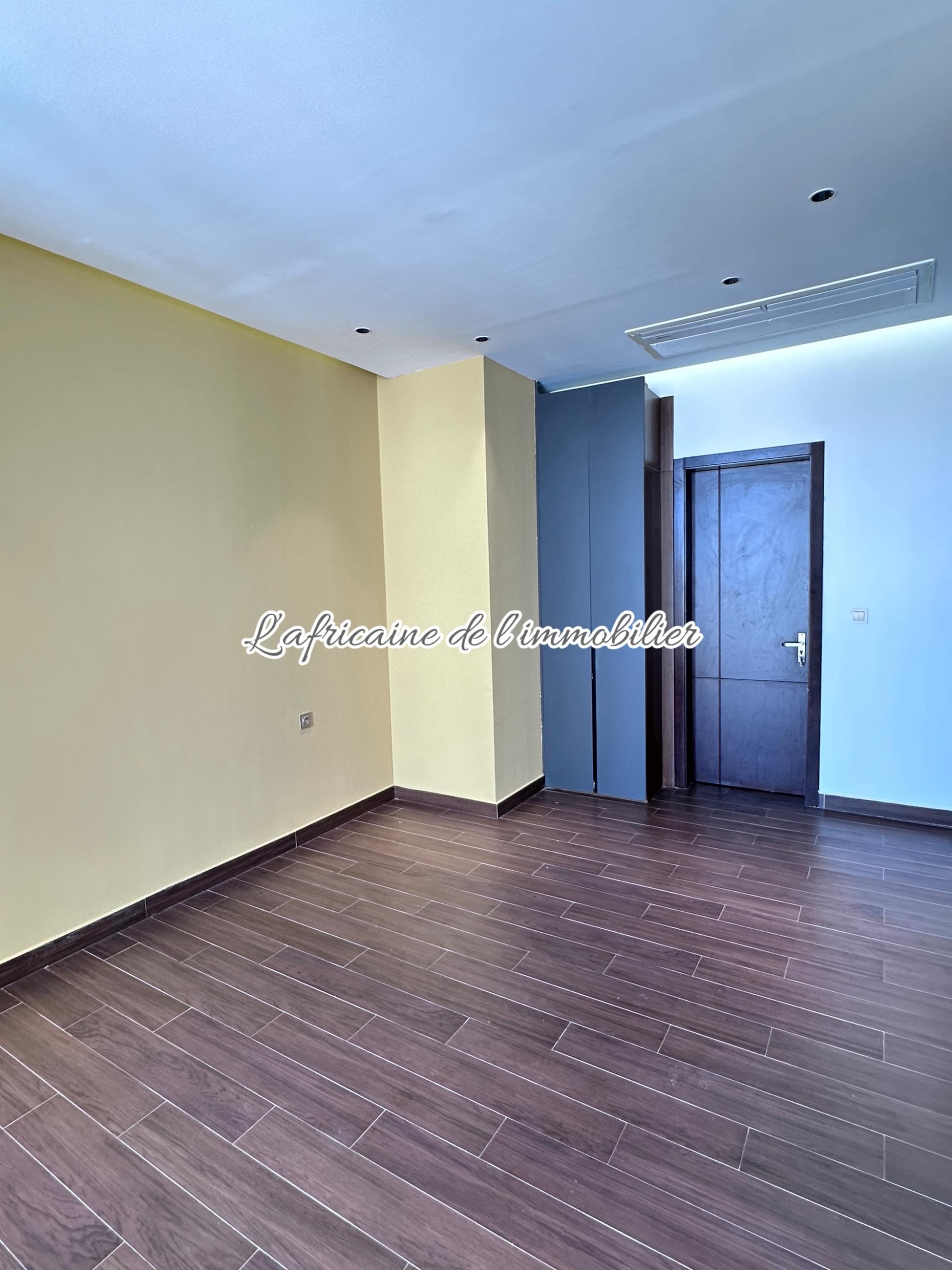 Chambre parent - Appartement F3 à louer aux Almadies