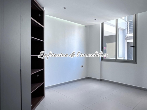 Appartement F3 à louer aux Almadies