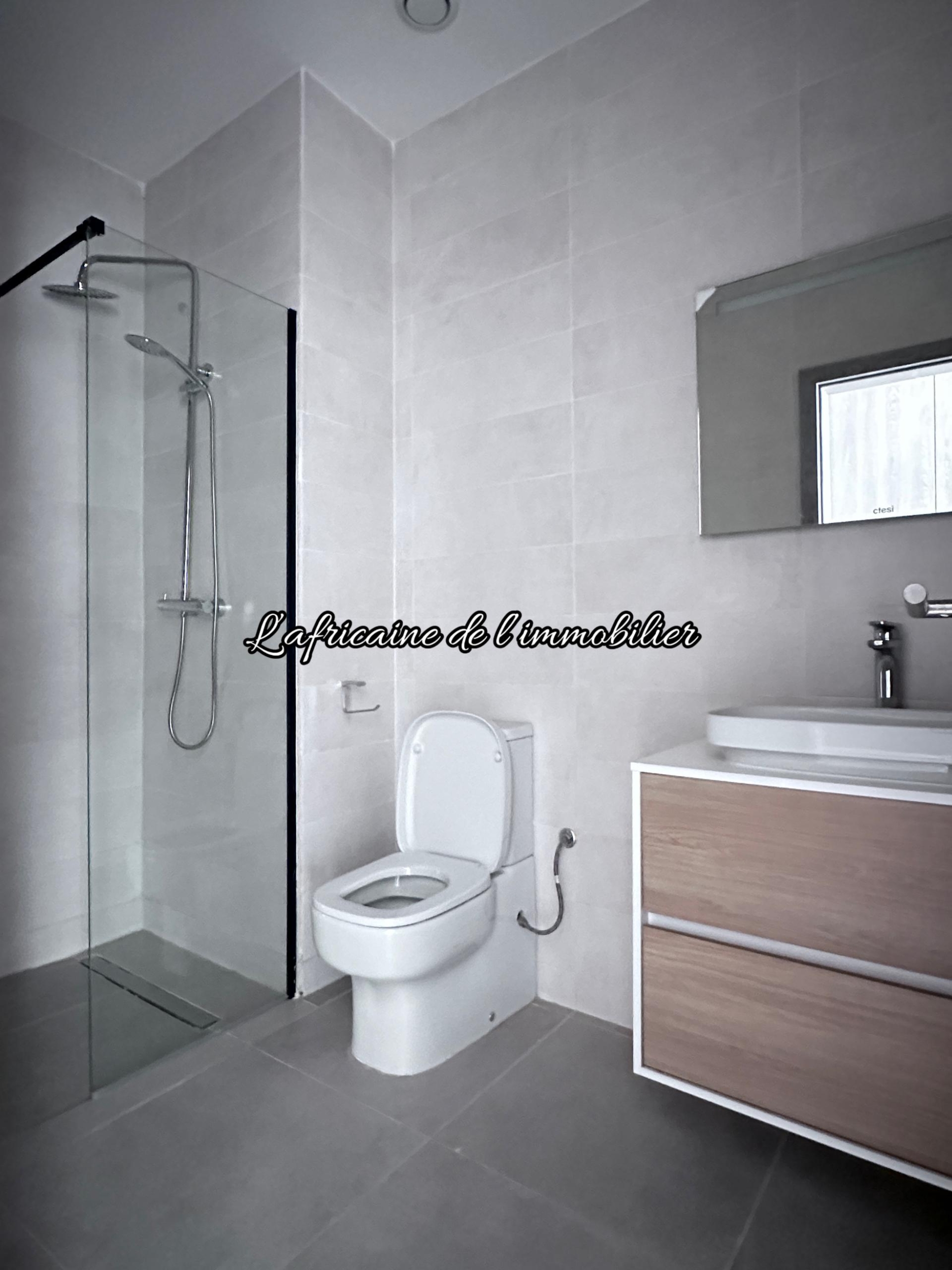 Sdb chambre1 - Appartement F3 à louer à Ngor
