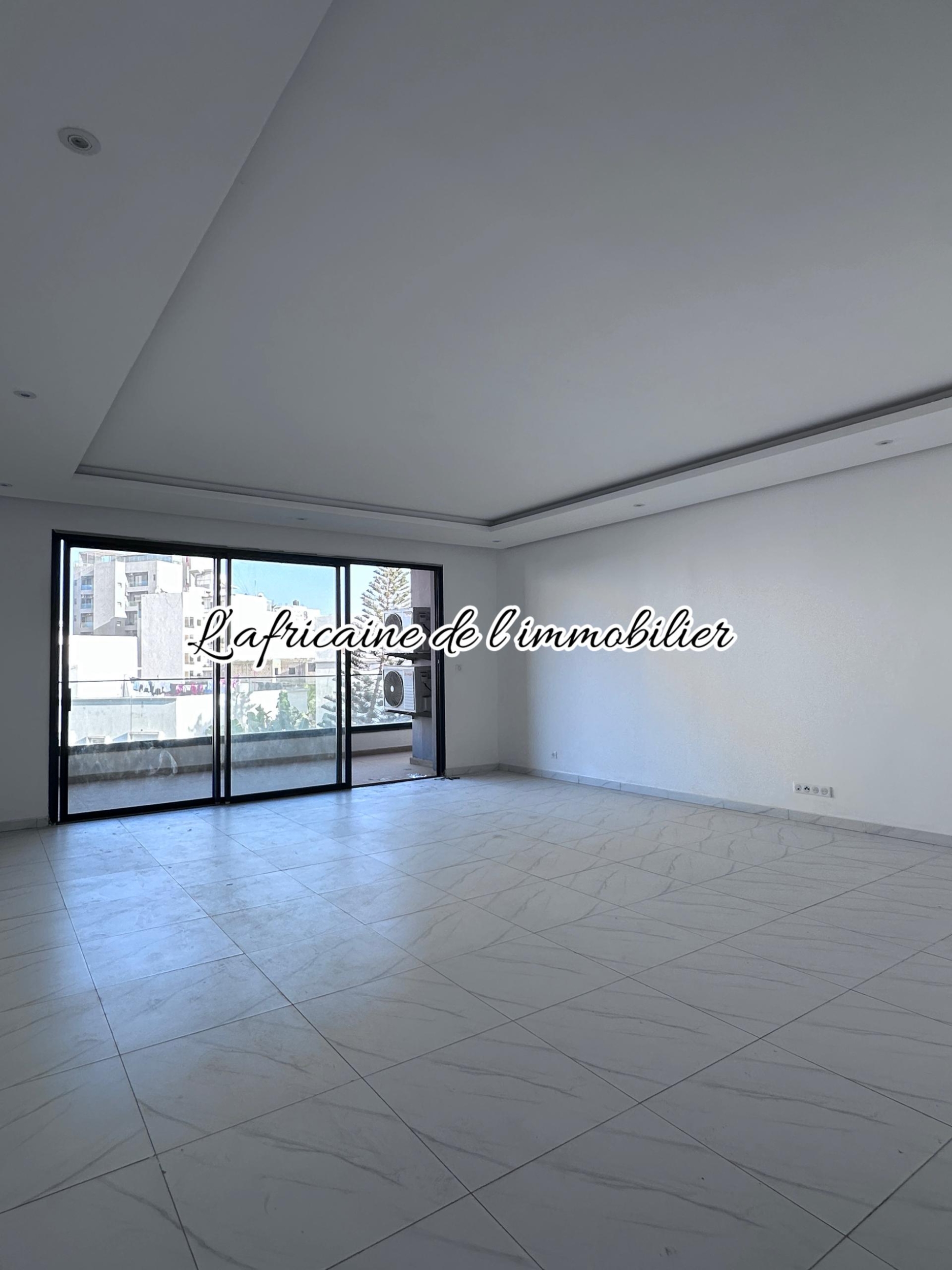 Salon - Appartement Ngor à louer – Confort & sécurité bord de mer