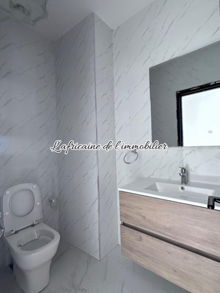 Sdb service - Appartement Ngor à louer – Confort & sécurité bord de mer