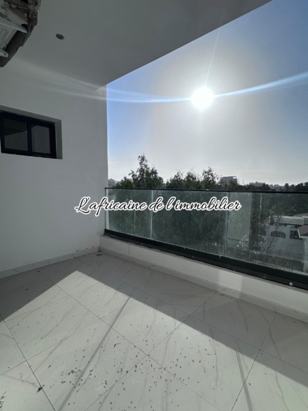 Balcon - Appartement Ngor à louer – Confort & sécurité bord de mer
