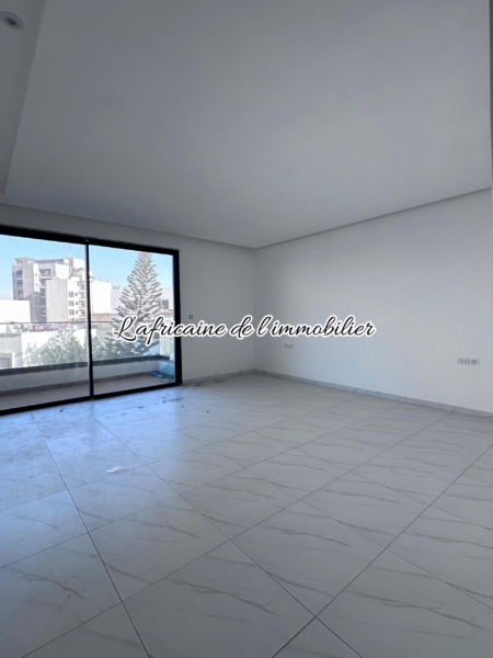 Chambre parent - Appartement Ngor à louer – Confort & sécurité bord de mer