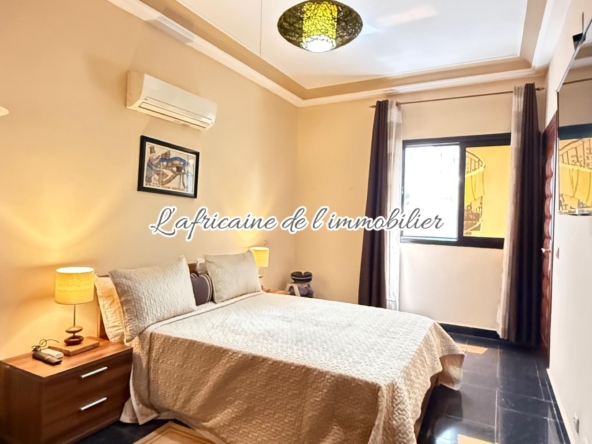 A louer : villa R+2 aux almadies, Dakar
