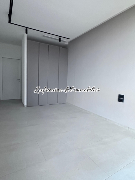 Chambre 2 - Appartement F4 duplex à louer -Corniche Almadies
