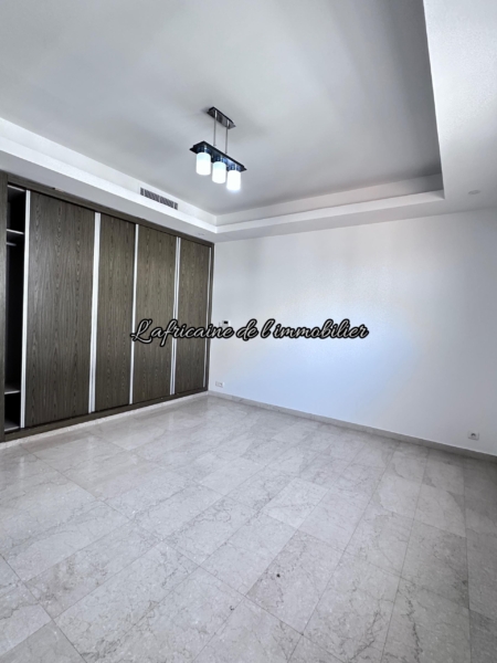 Chambre 2 - Appartement F4 à louer Corniche Dakar