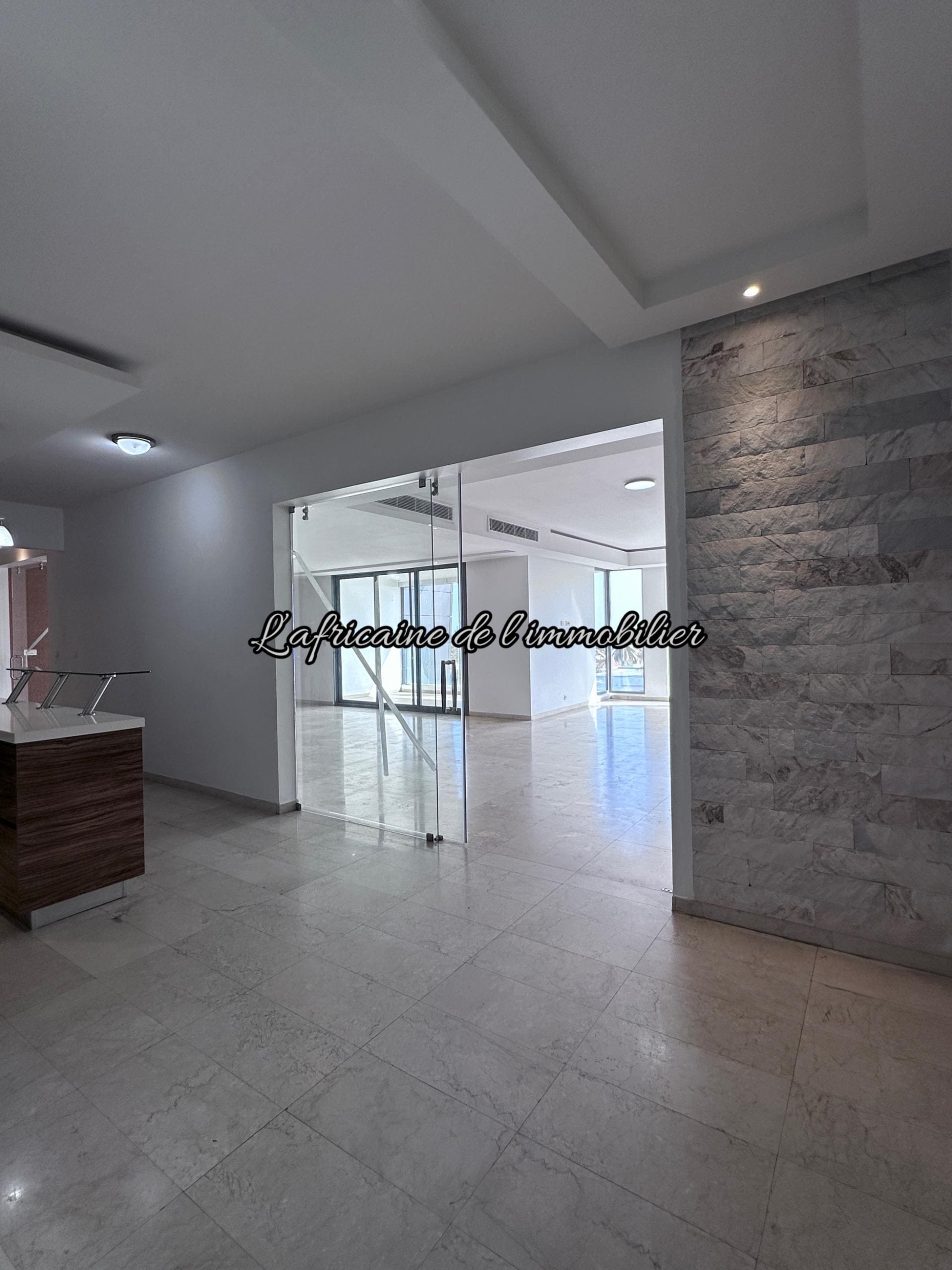 Hall d'entré - Appartement F4 à louer Corniche Dakar