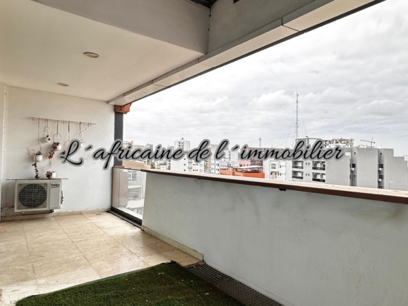 appartement F4 à louer Point E