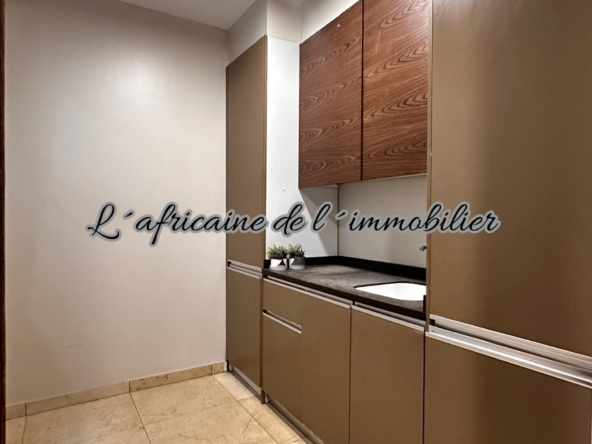 appartement F4 à louer Point E