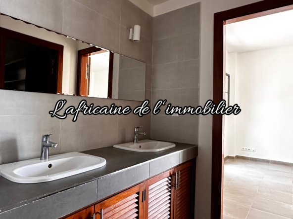 Appartement F3 vue mer Almadies
