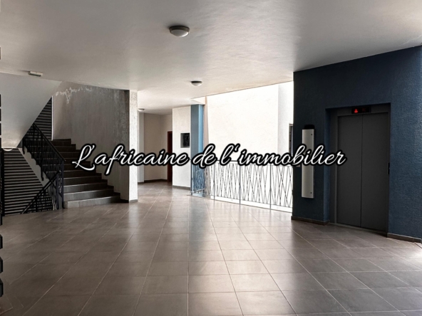 Appartement F3 vue mer Almadies