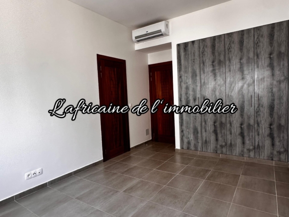 Appartement F3 vue mer Almadies