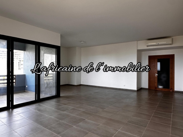 Appartement F3 vue mer Almadies