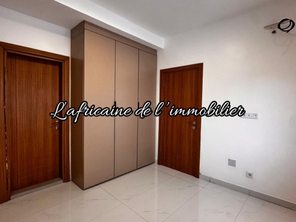 Appartement F4 à louer Ngor Recasement
