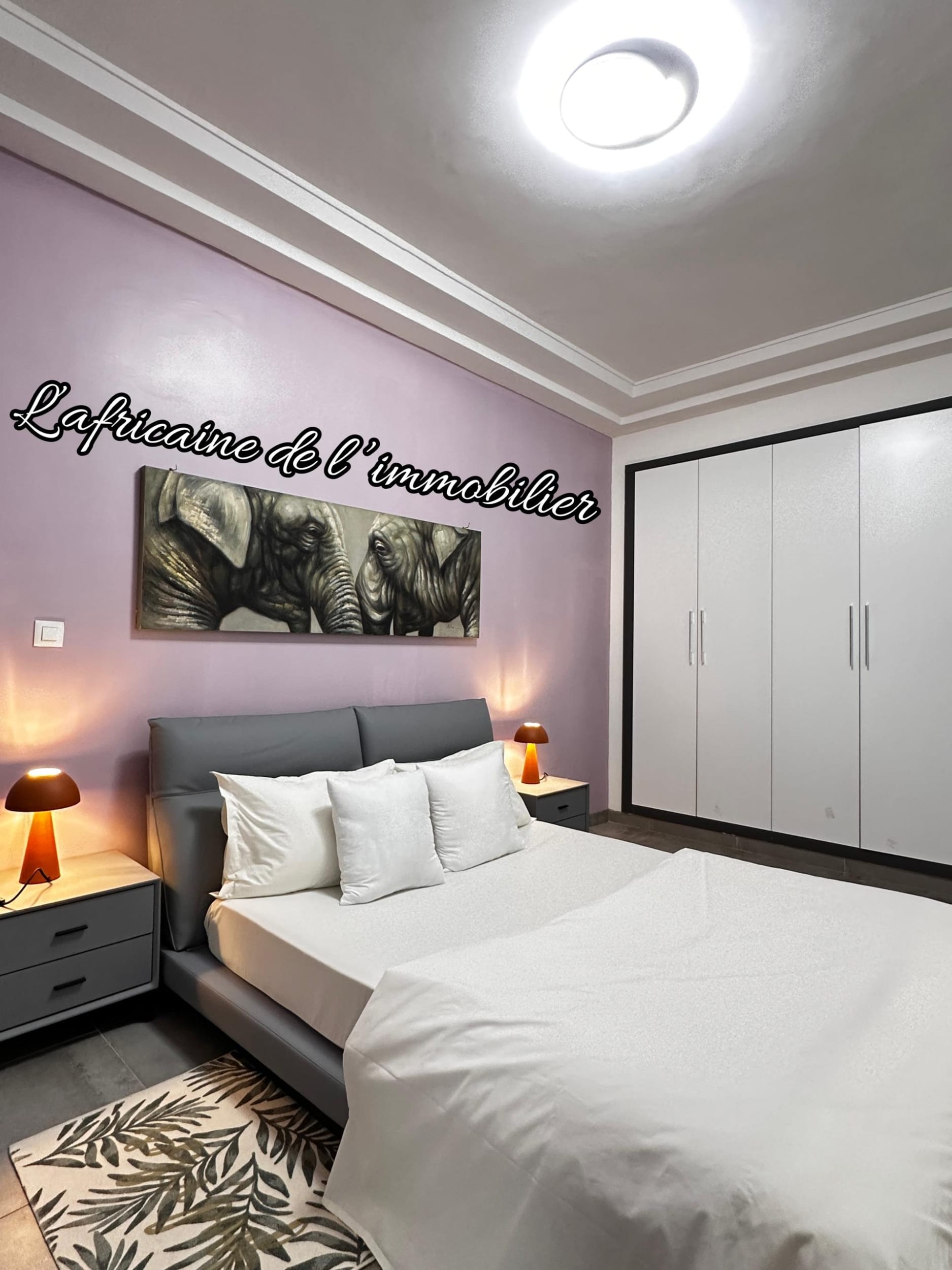 Studio meublé à Mermoz, calme et accessible. Confort, cuisine équipée, proche Corniche et commerces. Idéal pour une vie agréable à Dakar.