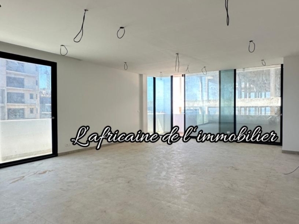 Appartement F4 haut standing avec vue mer aux Almadies
