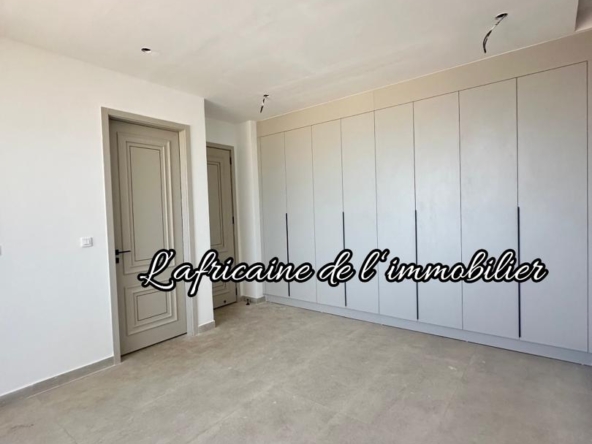 Appartement F4 haut standing avec vue mer aux Almadies