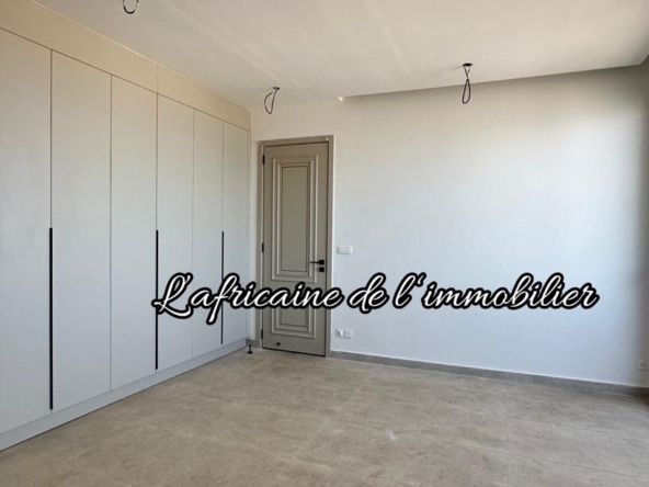 Appartement F4 haut standing avec vue mer aux Almadies