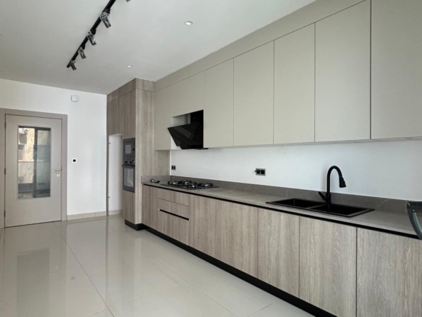 Location Appartement F4 Haut Standing à Mermoz