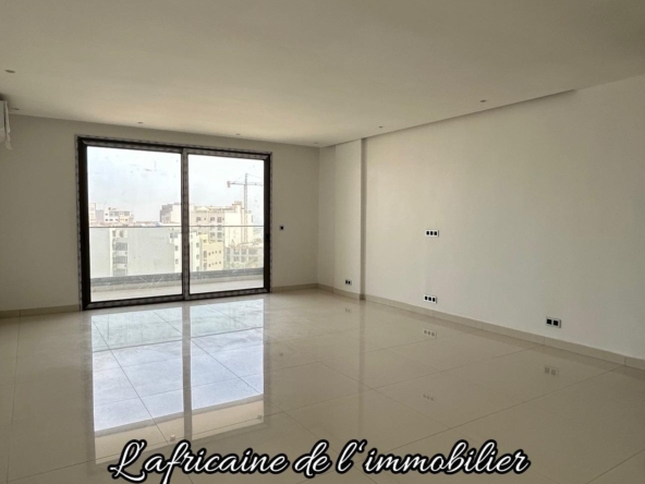 Location Appartement F4 Haut Standing à Mermoz