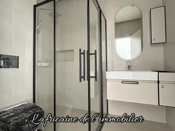 Location Appartement F4 Haut Standing à Mermoz