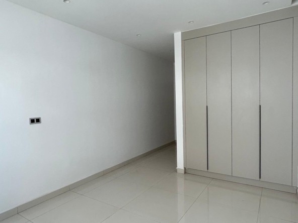 Location Appartement F4 Haut Standing à Mermoz